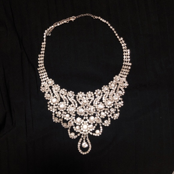 Rhinestone Bib Necklace - Picture 1 of 2